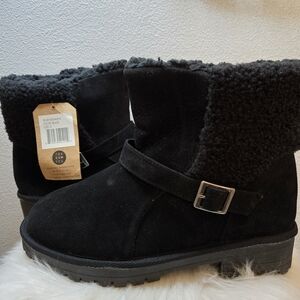 GAA GUU Cozy Black Winter Boots - New